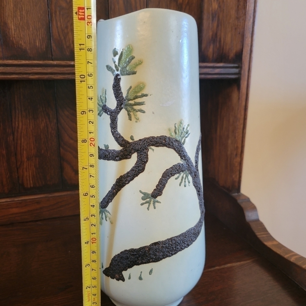 Copy - Vintage pottery vase with a cherry blossom design. Signed by artist - Picture 5 of 7